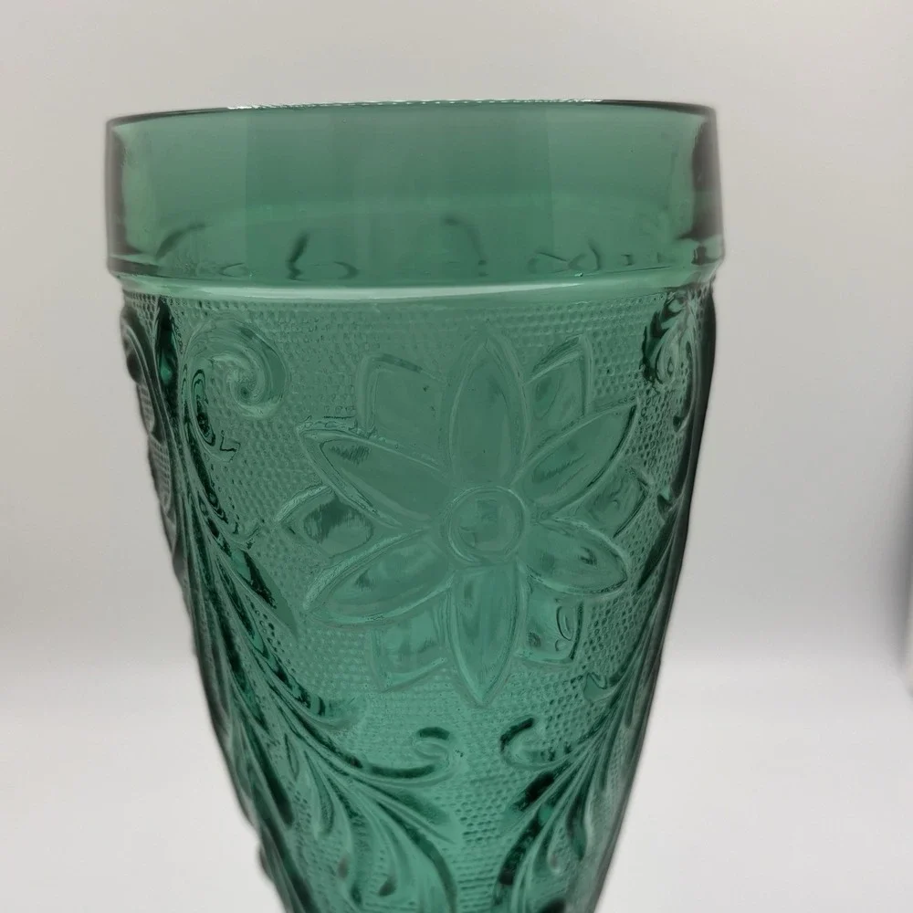 Tiara Sandwich Spruce Green Collection Iced Tea Glass